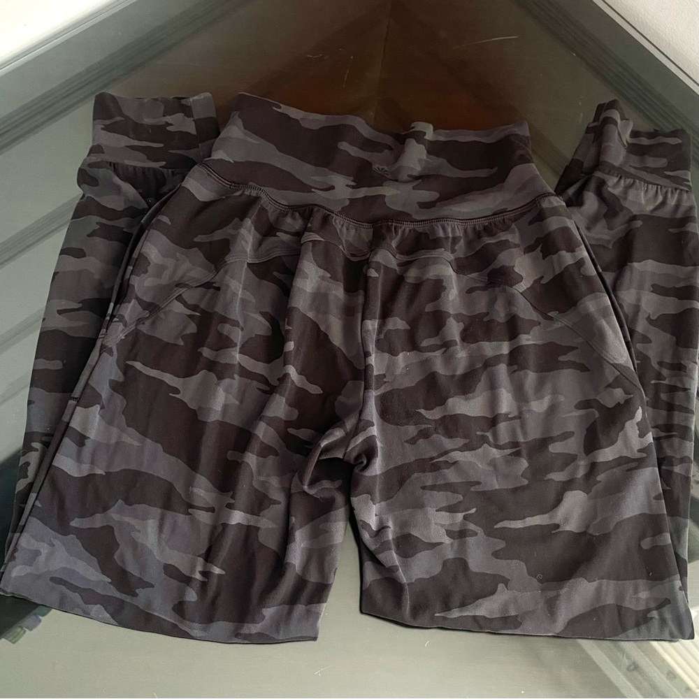 Athleta Salutation Jogger Pant